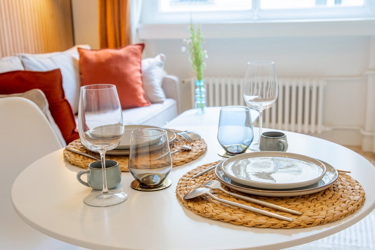 Montaigne Royal Suite